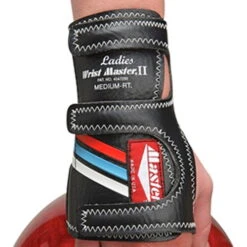 Master Lady Wrist Master II Left Hand Black -Bowling Equipment Store e23e06ee 9e73 471b 87ed 3c31803265bc